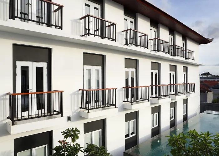 Amaris Teuku Umar دنباسار